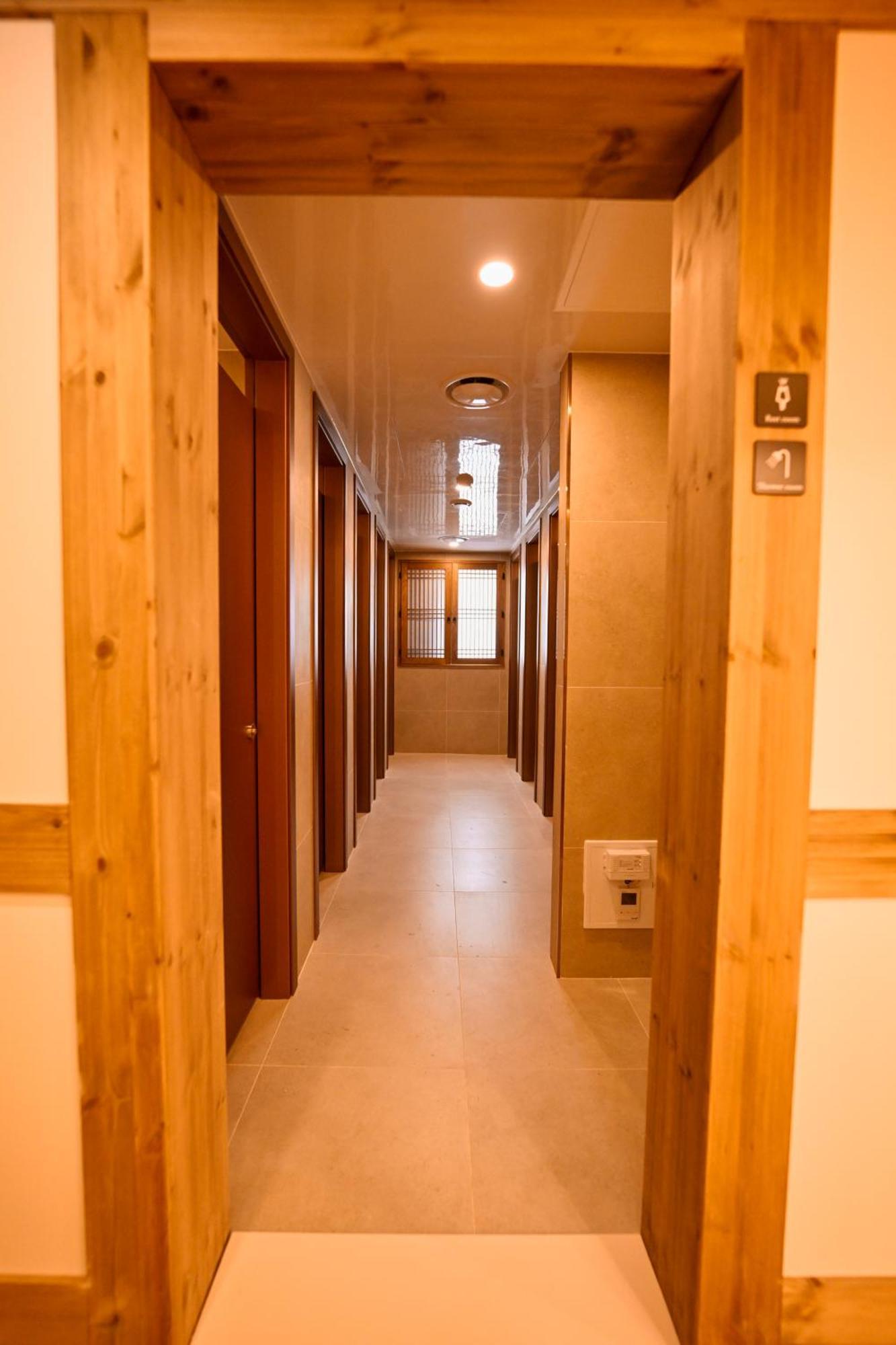 Hanok Hotel Daam Сеул Экстерьер фото