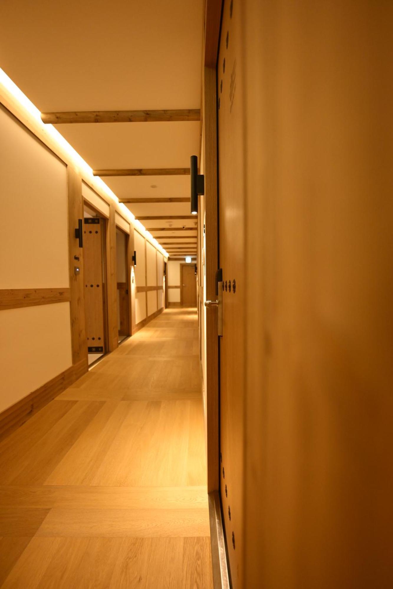 Hanok Hotel Daam Сеул Экстерьер фото